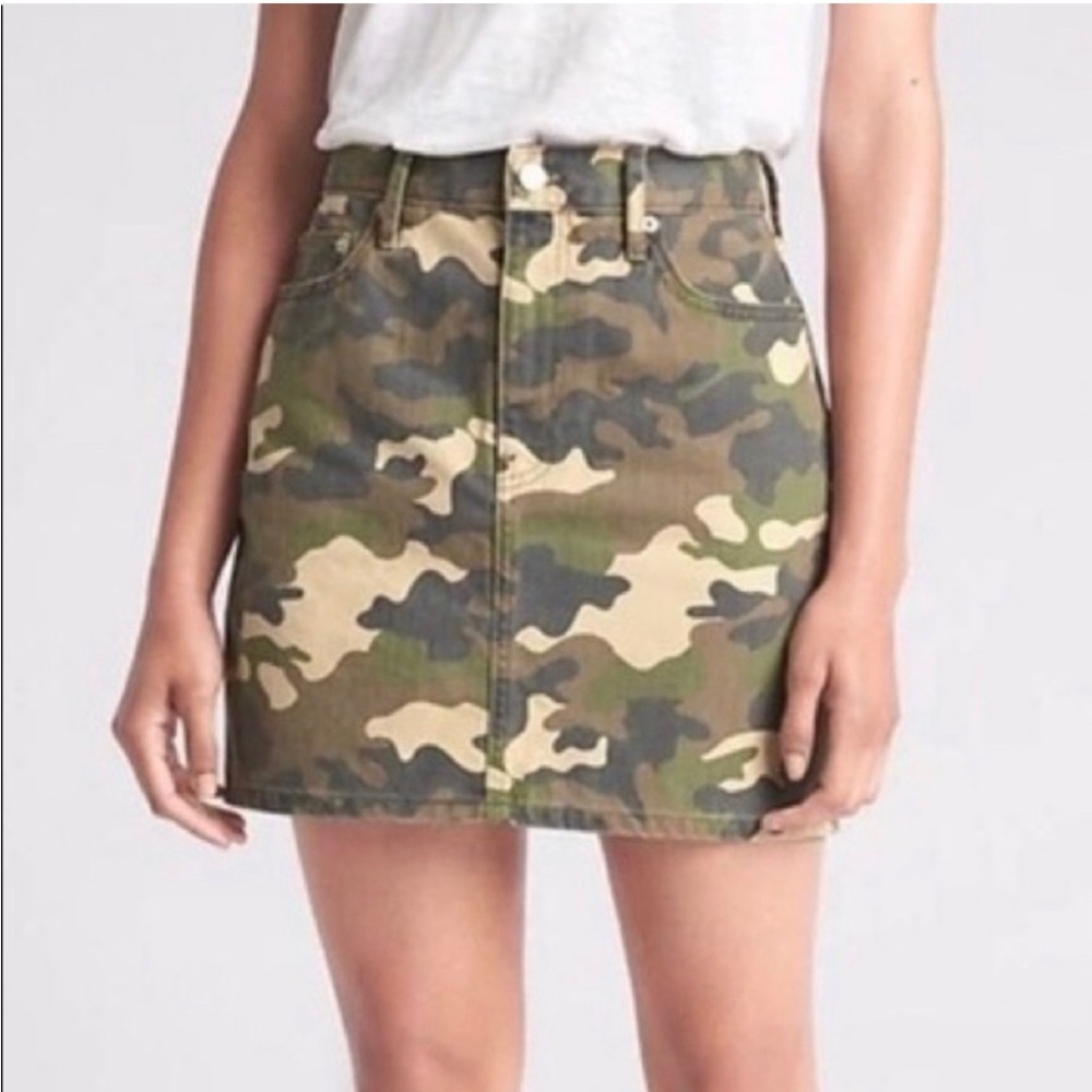 Gap Camo Skirt